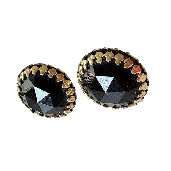 Vintage Jewelry - Vintage Black Faceted Gold Tone Circle Clip-on Costume Statement Earrings
